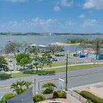 Paradise! 2Br In The Heart Of Gc With Ocean Views