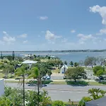 Paradise! 2Br In The Heart Of Gc With Ocean Views