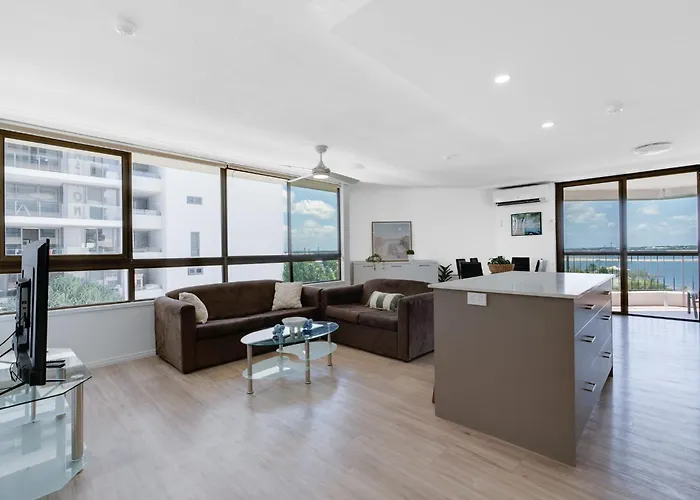 Paradise! 2Br In The Heart Of Gc With Ocean Views
