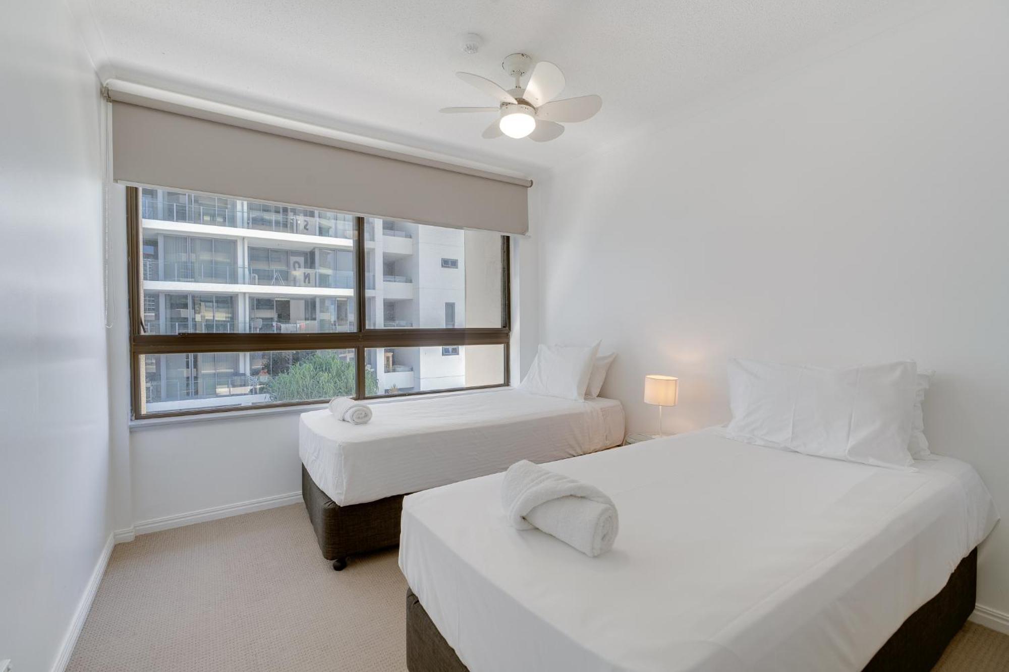 Paradise! 2br In The Heart Of Gc With Ocean Views